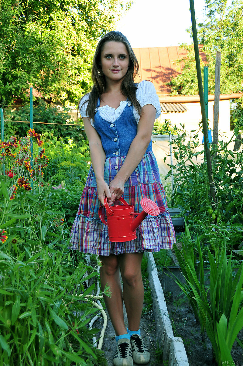 Надюша, 22 года, 2 размер груди